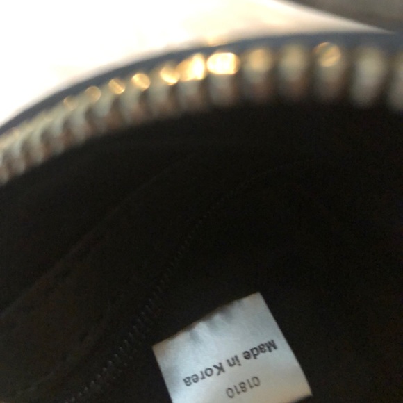 Authentic MCM Boston Bag with bag charm - Picture 10 of 16